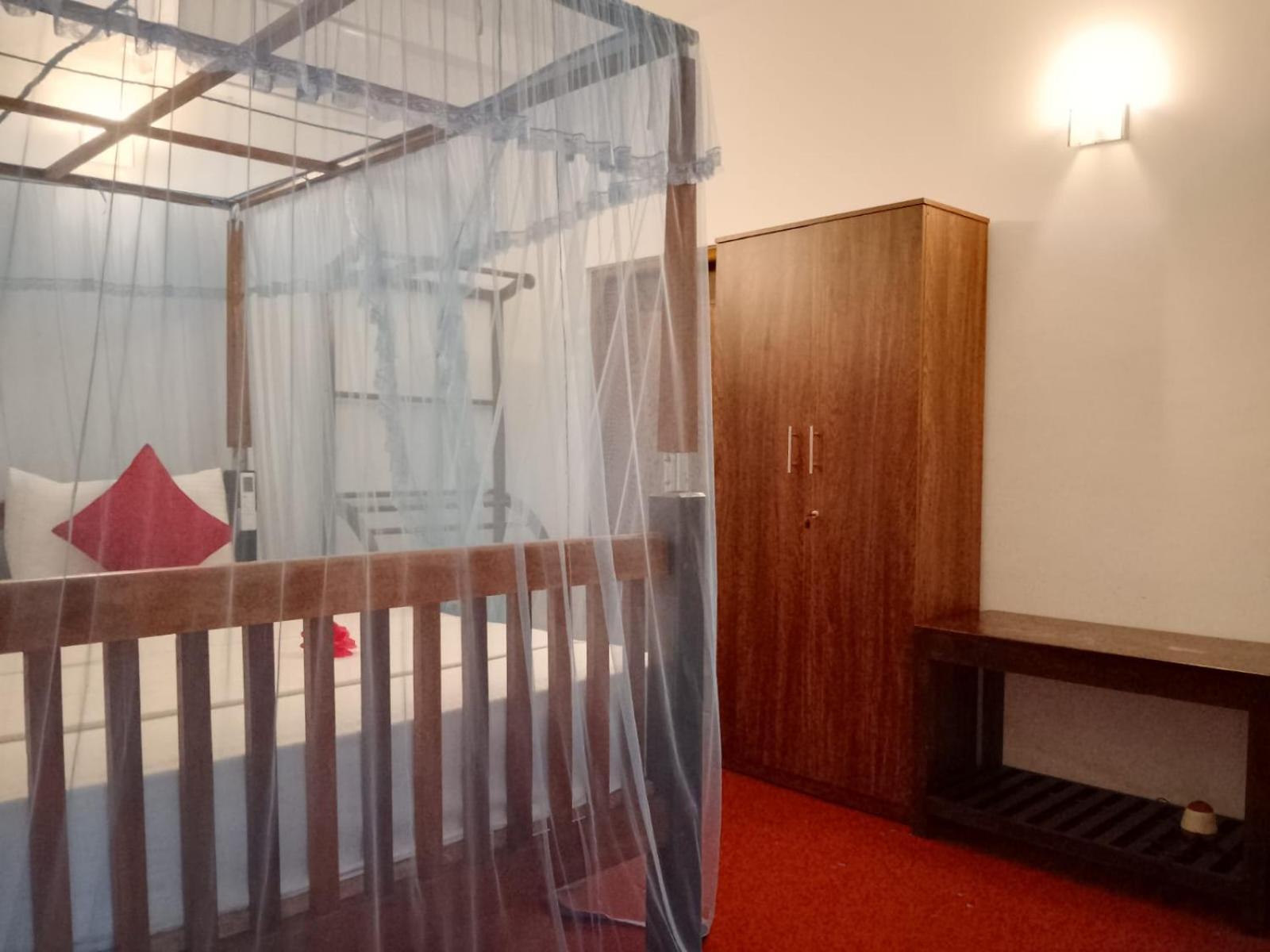 Mountain Heaven Inn Mirissa Bagian luar foto